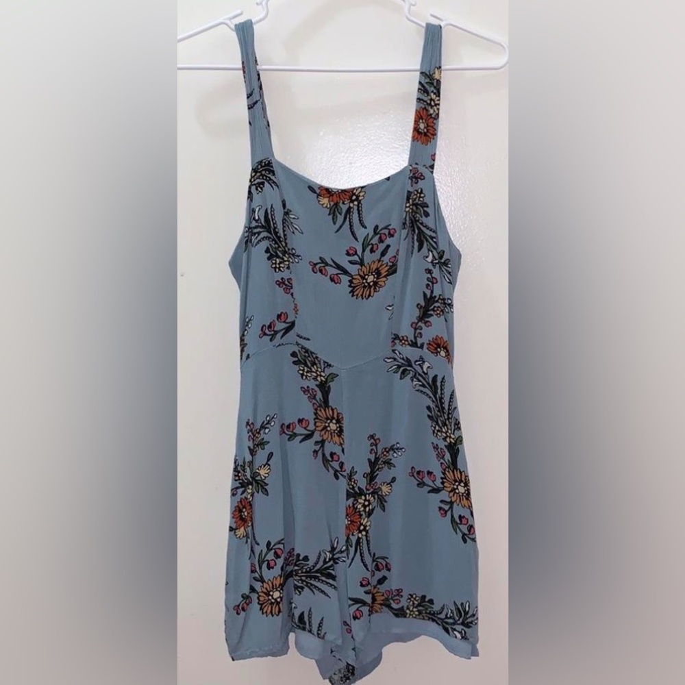 Urban Outfitter Kimchi Blue Romper - Picture 3 of 6